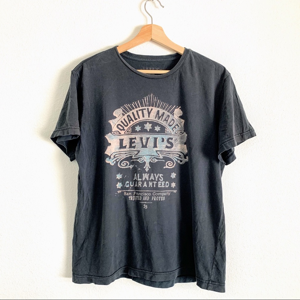 Levi’s T-shirt size large